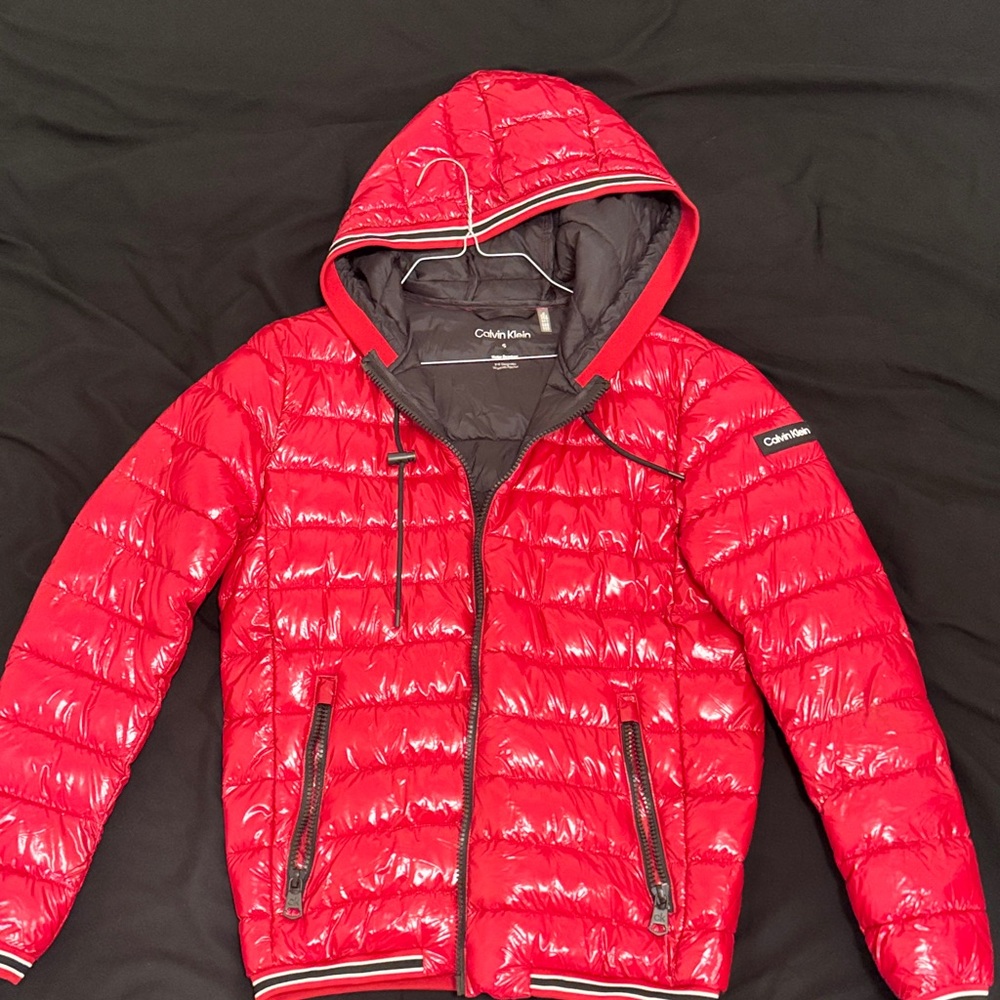 Calvin Klein Men's Vibrant Red Hooded Puffer Jacket